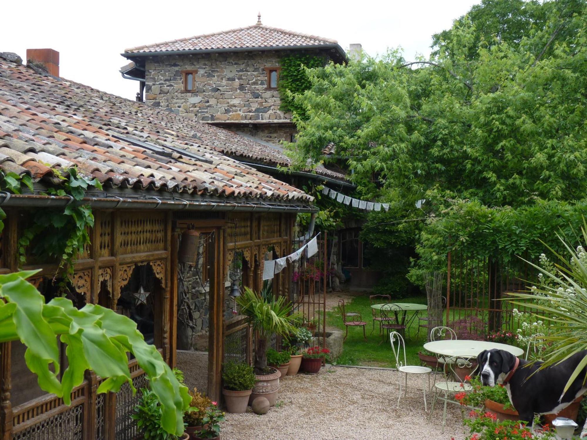 Les Folies De La Serve Ouroux Dış mekan fotoğraf