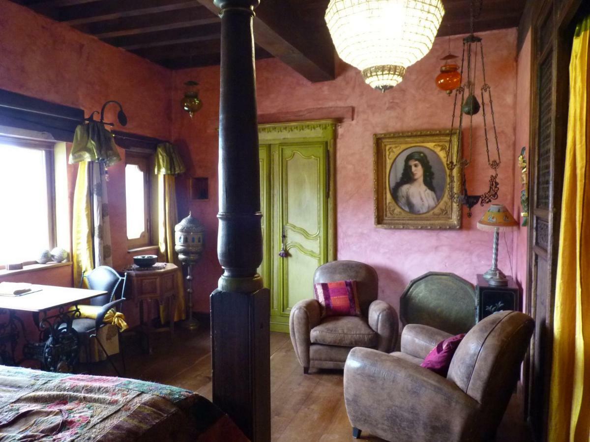 Les Folies De La Serve Ouroux Dış mekan fotoğraf